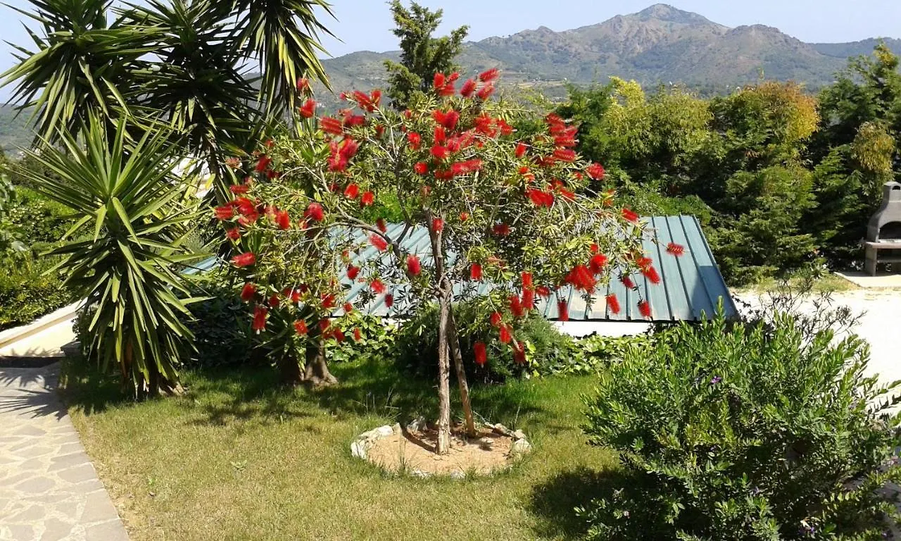 Apartment In Villa 2 To 4 Persons With Large Private Garden Sole Каполивери