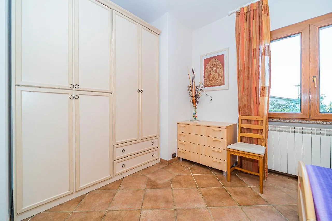 Apartment In Villa 2 To 4 Persons With Large Private Garden Sole Каполивери